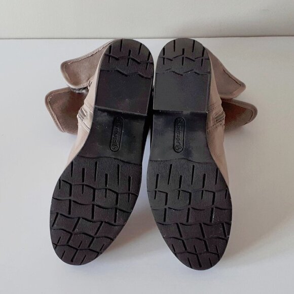 NWOT Baretraps taupe khaki tan faux fur lined leather boots, 10 - Picture 11 of 13